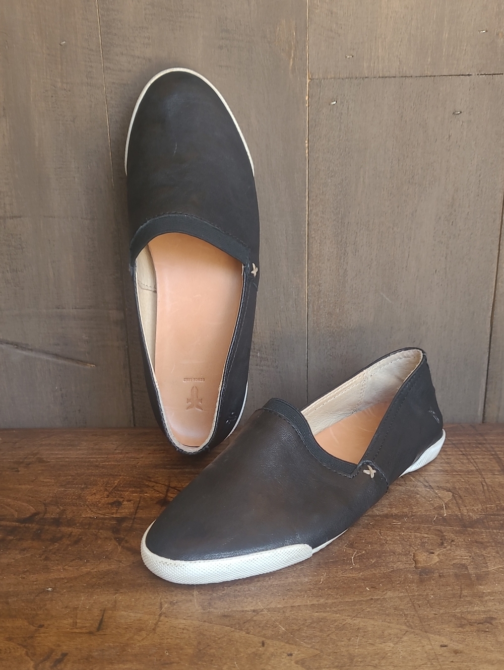 Frye Shoe Women's sz 7 Melanie Black Leather Casual Flats Ballet Flats